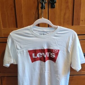 Levi's White and Red Short Sleeve Tees